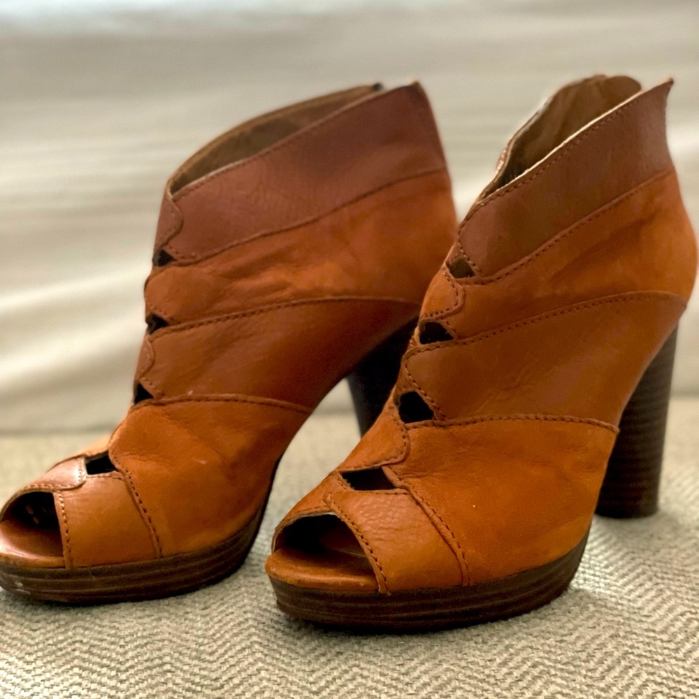 per toe booties